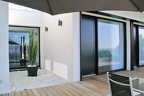 Sunset Villa With Bay View