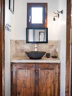 Hidden Retreat in Chassiers