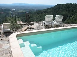 Hidden Retreat in Chassiers