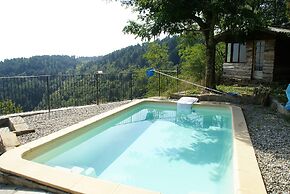 Hidden Retreat in Chassiers