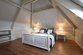 Family Home in Zeewolde by Forest Trails