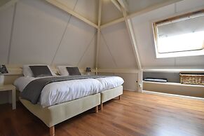 Family Home in Zeewolde by Forest Trails
