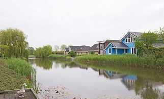 Family Home in Zeewolde by Forest Trails