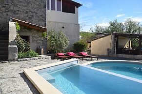 Garrigue Hideaway in Lanas