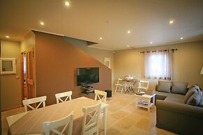 Villa in Luberon With Saltwater Pool
