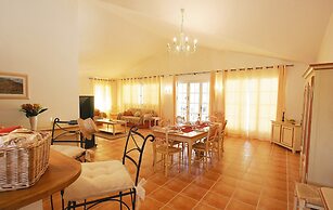 Elegant Villa in Fayence