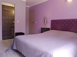 Villa Alba: Sunlit Comfort in Lirac