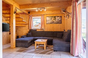 Spacious Chalet near Kreischberg Ski Area