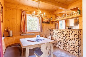 Spacious Chalet near Kreischberg Ski Area