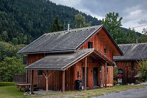 Spacious Chalet near Kreischberg Ski Area