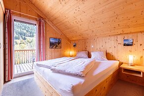 Spacious Chalet near Kreischberg Ski Area