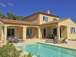 Contemporary Villa With Pool