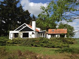 Hideaway: Sauna, Tennis & Trampoline