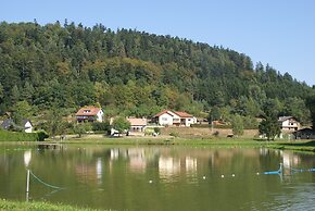 Seigneulles Garden Escape