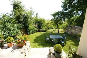 Seigneulles Garden Escape