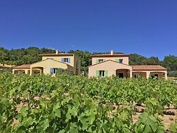 Villa in Plan-de-la-tour With Pool & Vineyard Views