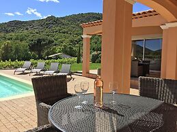 Villa in Plan-de-la-tour With Pool & Vineyard Views