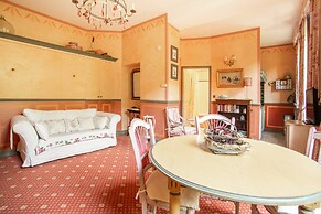 Studio in Montbrun Castle With Pool
