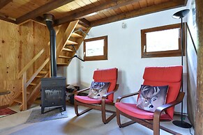 Quiet Chalet With Garden