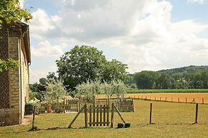 Farmstay With Garden Views