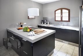 Villa in Sainte-maxime With Private Pool