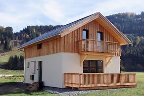 Classic Chalet With Infrared Sauna