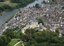 Historic Home Saint-aignan by Lake