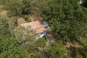 Cottage With River Views, Uzer