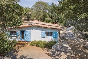 Cottage With River Views, Uzer