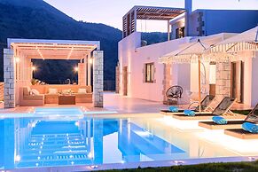 Blue Lake Villa