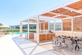 Blue Lake Villa