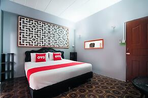 OYO 1006 FO Room