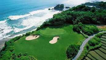 The Aryana Estate