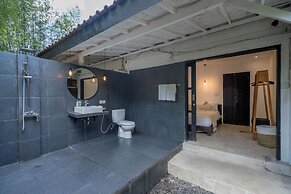 The Aryana Estate