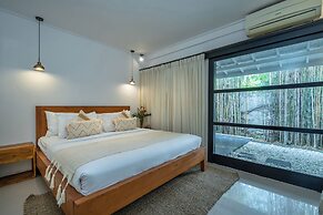 The Aryana Estate
