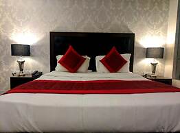 Hotel White Castle