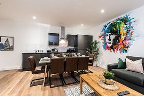 SGT Pepper’s Apartments