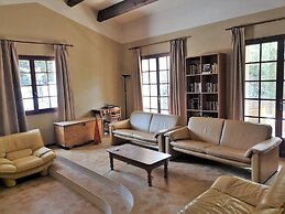 Child-friendly Villa With Pool