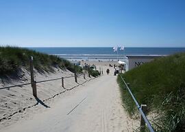 Peaceful Dune Retreat With Garden