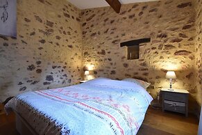 Tranquil Escape in Dordogne