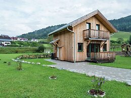 Attractive Chalet With Jacuzzi