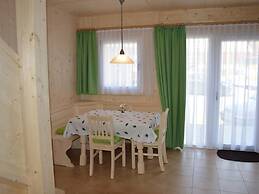 Attractive Chalet With Jacuzzi