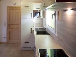 Attractive Chalet With Jacuzzi