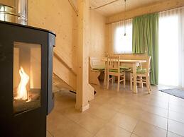 Attractive Chalet With Jacuzzi