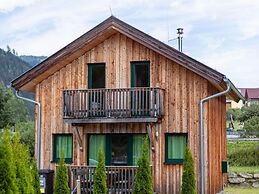 Attractive Chalet With Jacuzzi