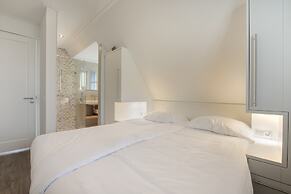Friesland Villa w/ Sauna