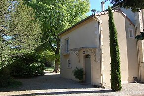 Country House in Provence With Garden Access