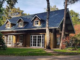Spacious Stay Near Veluwe