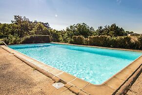 Quiet Holiday Home With Shared Pool