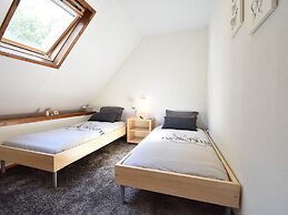 Cosy Holiday Home With Large Garden